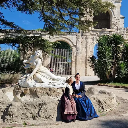 Capucines, Un Jardin Secret Dans Le Centre Historique 아파트 *
